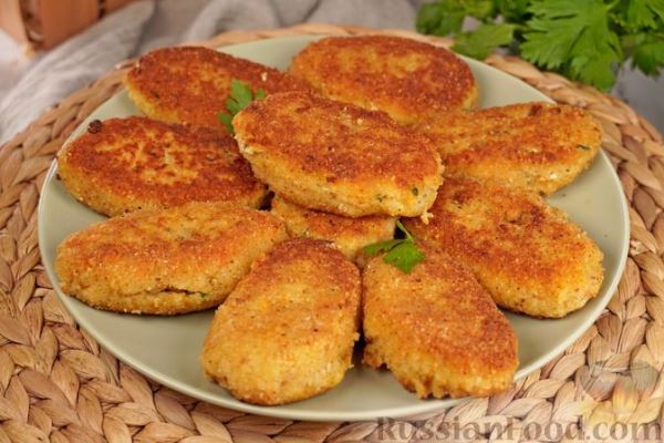 Рыбные зразы с салом, грибами и сыром