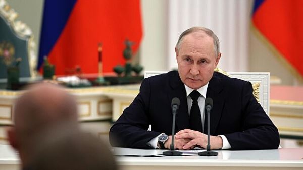 Путин призвал отодвинуть линию фронта на расстояние, которое обезопасит территорию РФ